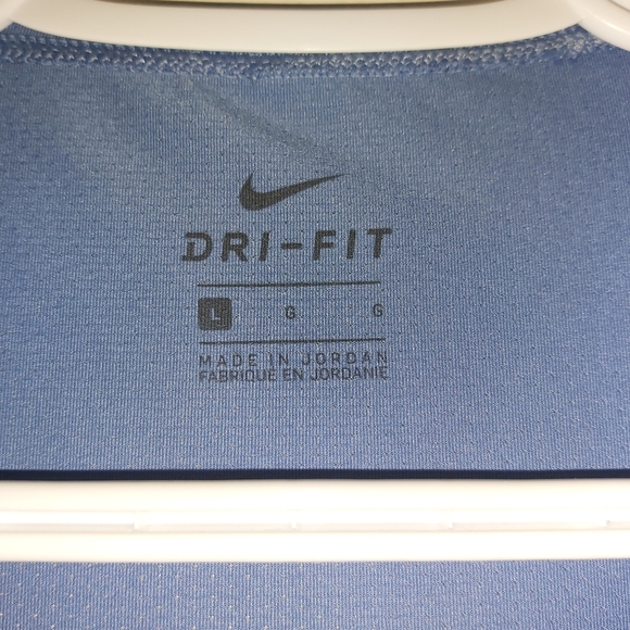 Nike Dri-Fit Tshirt - Picture 2 of 2